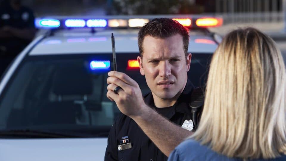 Maryland 21-902 DUI DWI statute arrest scene illustration